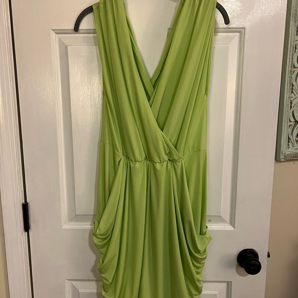 Fashion to Figure lime dress size 14/16